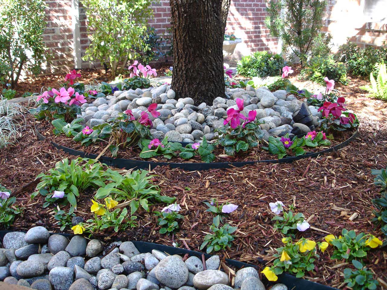 Mulching and Composting Tips for your Landscaping | Dallas Landscaper